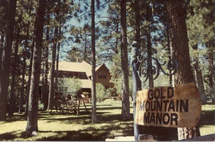 Gold Mountain Manor - Big Bear City