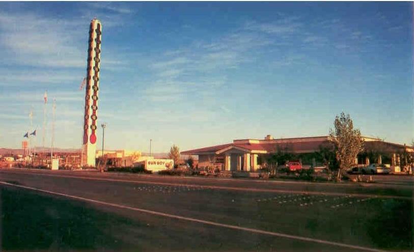 Worlds Largest Thermometer - Baker